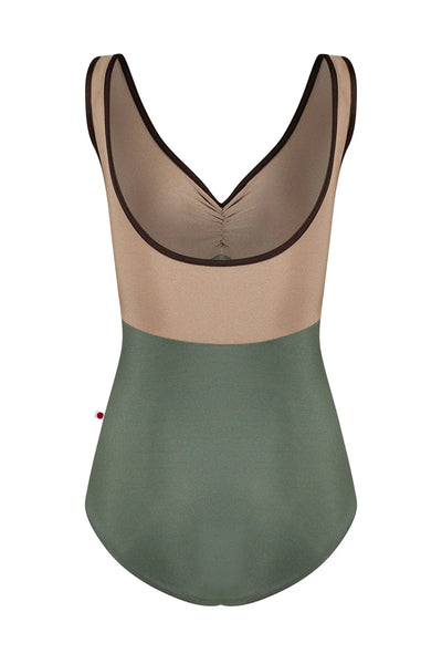Yumiko Anna Leotard
