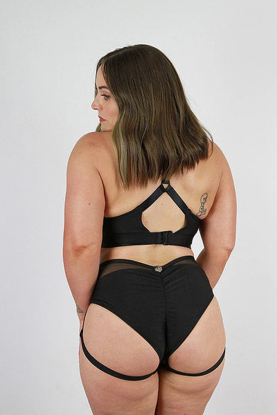 Yasmin Low Waist Booty Short
