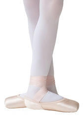 0512 Exam Demi Pointe Shoe